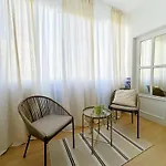 Séjour chez l'habitant Soar L Av L Elegant Urban Quick Airport Access