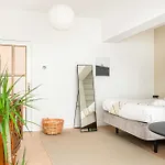 Soar L Av L Elegant Urban Quick Airport Access Lissabon