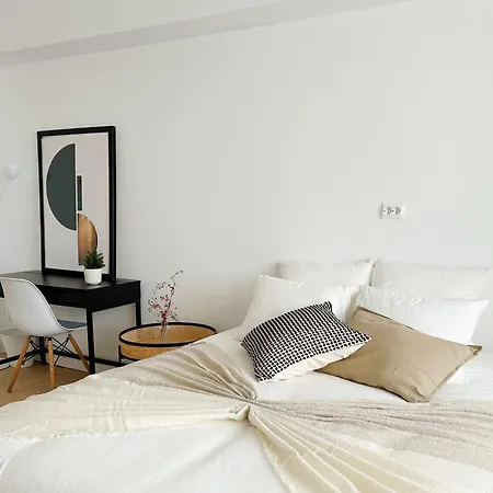 Quarto em Acomodações Particulares Soar I Urban Nest - Near Airport & Park