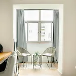 Soar Home Guest House L Av Eua L Elegant Urban Stay Quick Airport Access