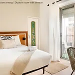 Soar Home Guest House L Av Eua L Elegant Urban Stay Quick Airport Access * Lisboa