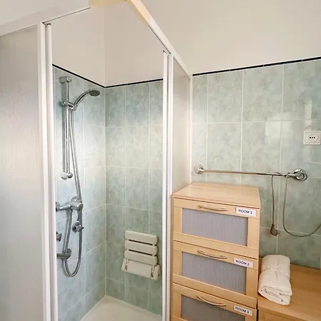 Soar I Urban Nest - Near Airport & Park ホームステイ *